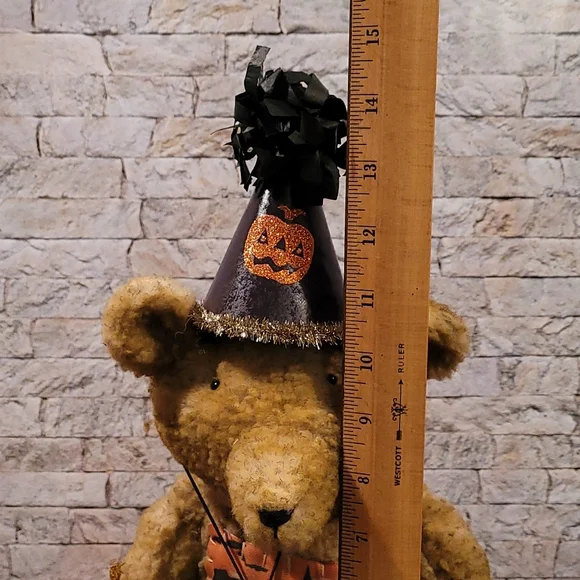 Bethany Lowe Designs Stuffed Halloween Party Bear With Tree